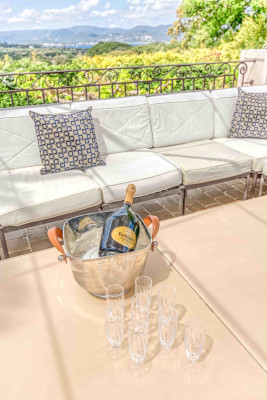 villa in St Tropez : Rent gorgeous villa with swimming pool within just a minute drive to the very heart of Saint Tropez - Photo 33