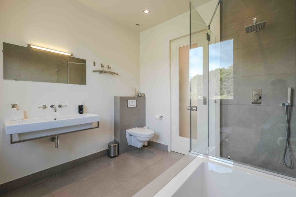 villa in Châteauneuf-Grasse : Rent wonderful modern villa located in very peaceful surroundings close to Valbonne - Photo 28