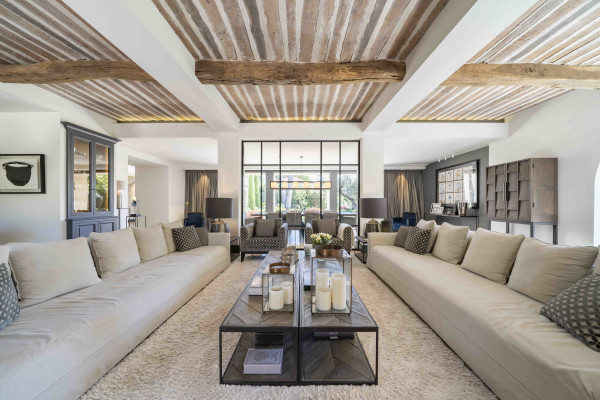 villa in Mougins : Rent gorgeous 5-bedroom villa with swimming pool in a private domaine in Mougins - Photo 49