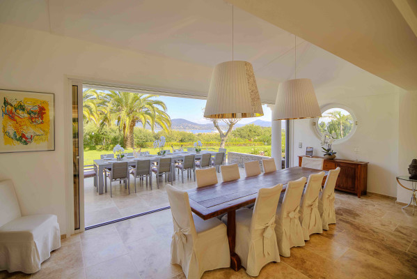 villa in St Tropez : Rent beautiful villa in the heart of Saint Tropez with views over the village and the sea - Photo 34
