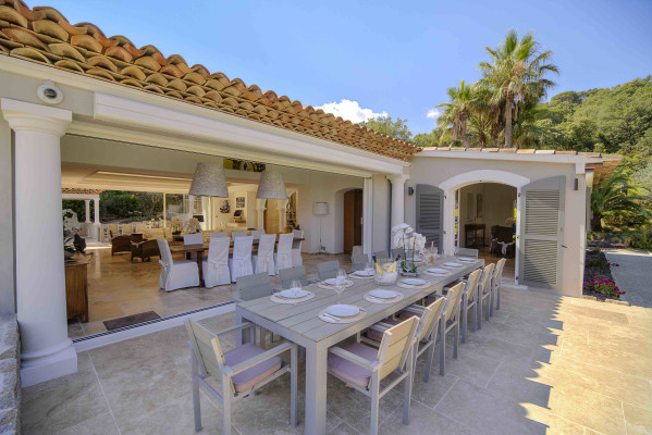 villa in St Tropez : Rent beautiful villa in the heart of Saint Tropez with views over the village and the sea - Photo 59
