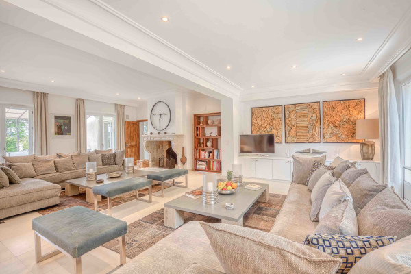 villa in St Tropez : Rent gorgeous villa with swimming pool within just a minute drive to the very heart of Saint Tropez - Photo 8