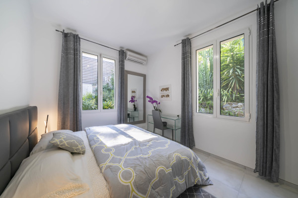 villa in Èze : Rent beautiful 4 bedroom 4 bathroom villa located in Eze, only a short walk from the beach - Photo 11