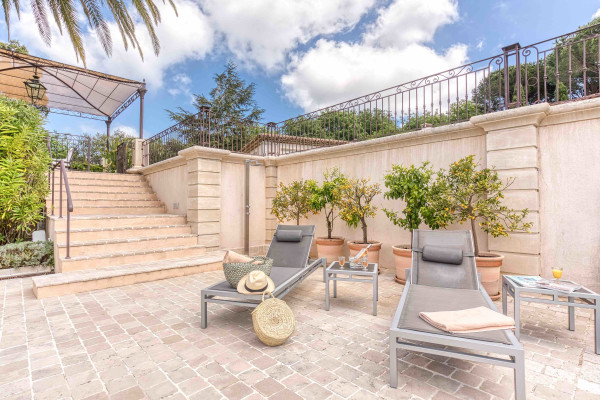 villa in St Tropez : Rent gorgeous villa with swimming pool within just a minute drive to the very heart of Saint Tropez - Photo 30