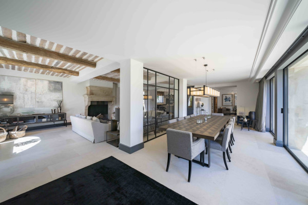 villa in Mougins : Rent gorgeous 5-bedroom villa with swimming pool in a private domaine in Mougins - Photo 54