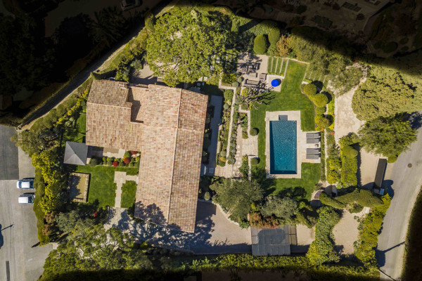 villa in Mougins : Rent gorgeous 5-bedroom villa with swimming pool in a private domaine in Mougins - Photo 88