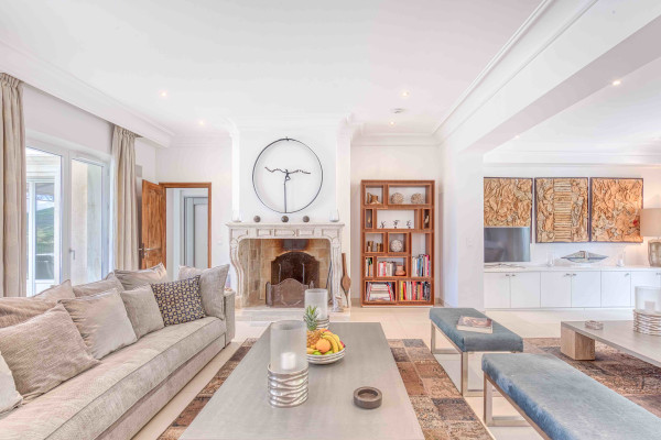 villa in St Tropez : Rent gorgeous villa with swimming pool within just a minute drive to the very heart of Saint Tropez - Photo 5