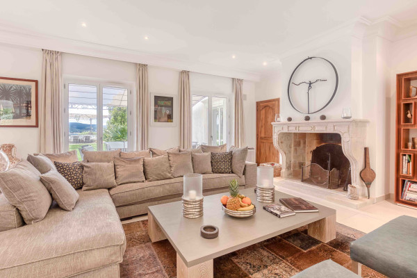 villa in St Tropez : Rent gorgeous villa with swimming pool within just a minute drive to the very heart of Saint Tropez - Photo 9
