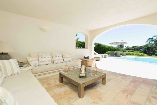 villa in St Tropez : Rent superb villa with swimming pool and  sea views in a private domaine close to St Tropez - Photo 41