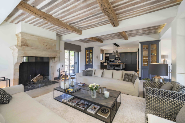 villa in Mougins : Rent gorgeous 5-bedroom villa with swimming pool in a private domaine in Mougins - Photo 52