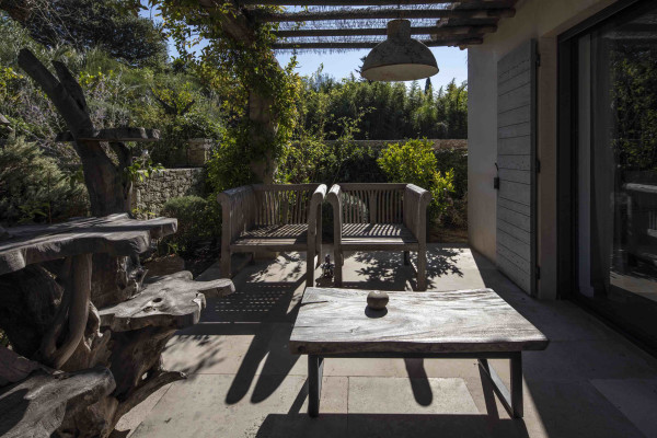 villa in St Tropez : Rent amazing 11 bedroom( 8 guest + 3 staff) villa with swimming pool and cinema in St Tropez walking distance to the beach, close to the village centre. - Photo 81