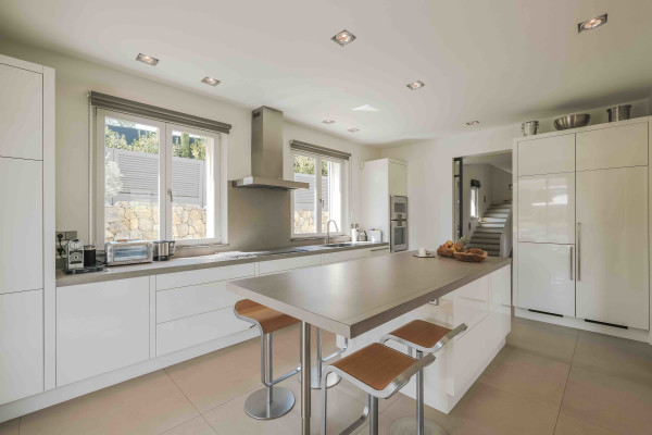 villa in Châteauneuf-Grasse : Rent wonderful modern villa located in very peaceful surroundings close to Valbonne - Photo 20