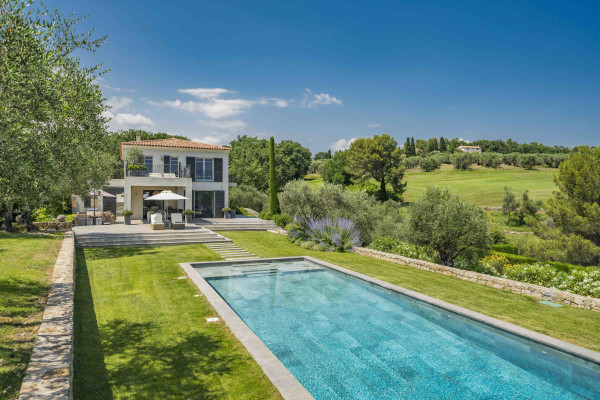 villa in Châteauneuf-Grasse : Rent wonderful modern villa located in very peaceful surroundings close to Valbonne - Photo 48