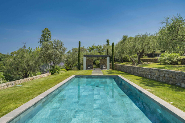villa in Châteauneuf-Grasse : Rent wonderful modern villa located in very peaceful surroundings close to Valbonne - Photo 49
