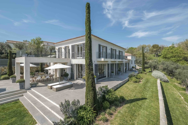 villa in Châteauneuf-Grasse : Rent wonderful modern villa located in very peaceful surroundings close to Valbonne - Photo 16