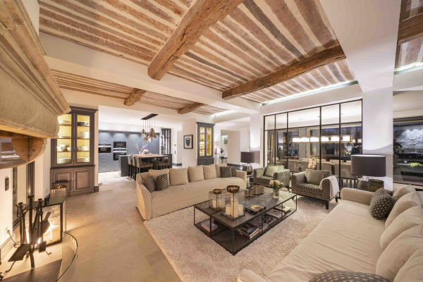 villa in Mougins : Rent gorgeous 5-bedroom villa with swimming pool in a private domaine in Mougins - Photo 77