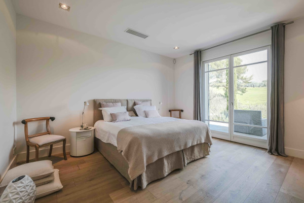 villa in Châteauneuf-Grasse : Rent wonderful modern villa located in very peaceful surroundings close to Valbonne - Photo 37