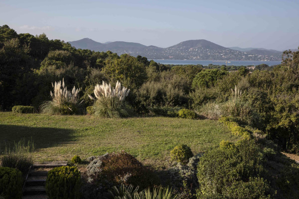 villa in Gassin : Rent majestic 7-bedroom villa  with swimming pool and staff apartment  in Saint Tropez - Photo 58