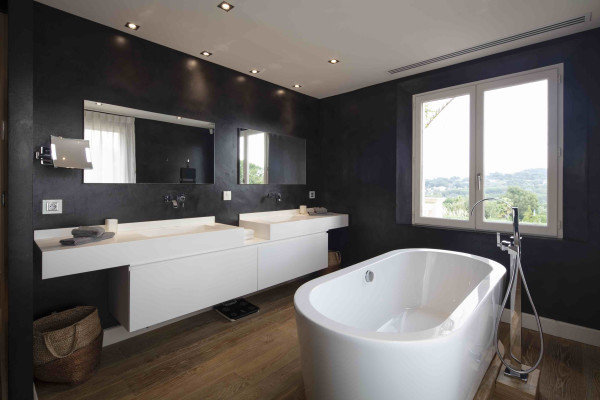 villa in Gassin : Rent majestic 7-bedroom villa  with swimming pool and staff apartment  in Saint Tropez - Photo 33