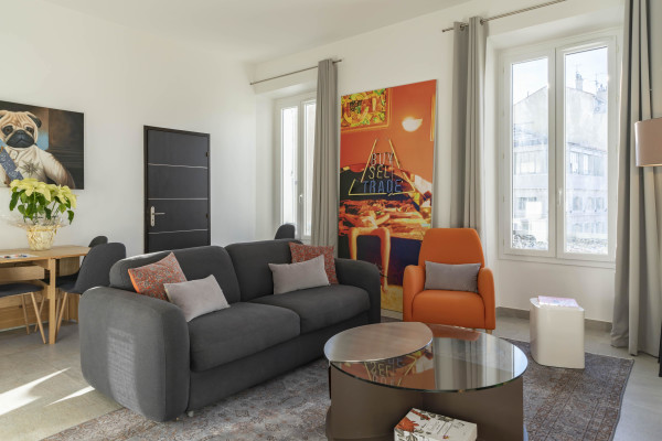 apartment in Cannes : Rent modern 2 bedroom apartment within 5 min walking distance to the Palais - Photo 17