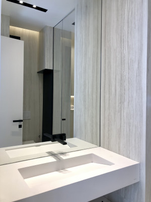 apartment in Cannes : Rent stunning modern 3/4 bedroom apartment located within just about 2 minutes walk to the Palais des Festivals - Photo 12