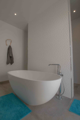 villa in Châteauneuf-Grasse : Rent superb 4-bedroom villa with swimming pool close to Valbonne and a quick 10 minute drive to Mougins school - Photo 32