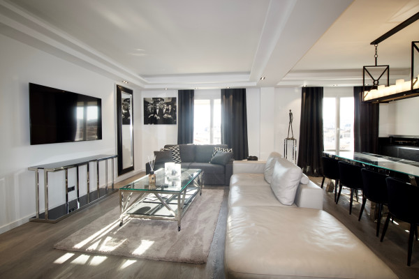 apartment in Cannes : Rent fantastic 3-bedroom apartment in Cannes within seconds from the Croisette and 3 minutes to the Palais des Festivals - Photo 4