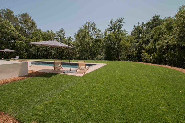 villa in Châteauneuf-Grasse : Rent superb 4-bedroom villa with swimming pool close to Valbonne and a quick 10 minute drive to Mougins school - Photo 37