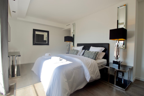 apartment in Cannes : Rent fantastic 3-bedroom apartment in Cannes within seconds from the Croisette and 3 minutes to the Palais des Festivals - Photo 6