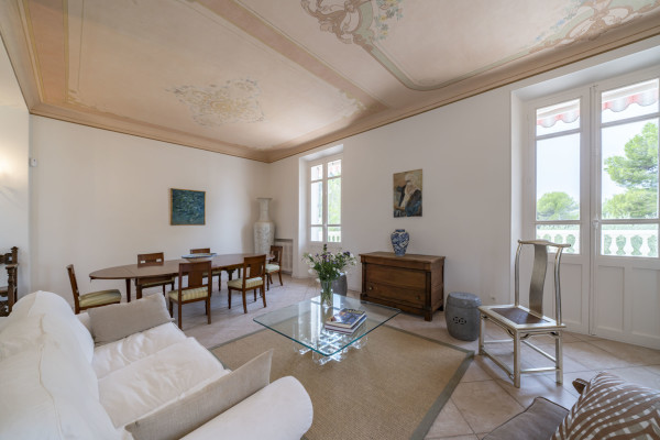 villa in Cap d'Antibes : Rent lovely 6 bedroom ( 5 guests + 1 for staff/teenagers) villa on the Cap d'Antibes within walking distance to the beach - Photo 9