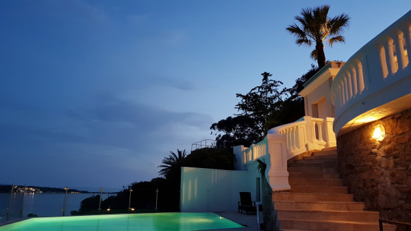 villa in Cannes : Exceptional Waterfront property in Cannes - Photo 16