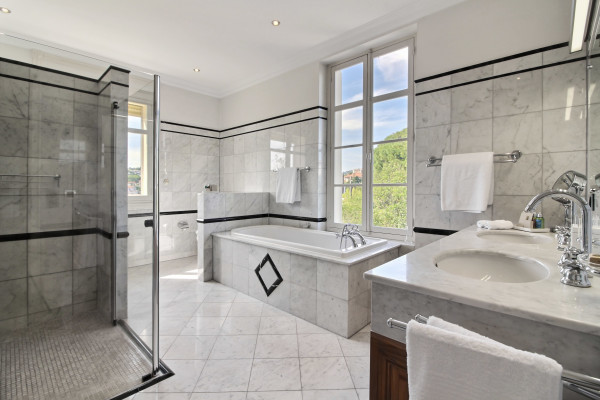 villa in Cannes : Rent wonderful 8 bedroom Belle Epoque villa within walking distance to Palais des Festivals - Photo 22