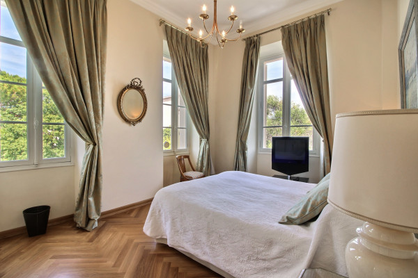 villa in Cannes : Rent wonderful 8 bedroom Belle Epoque villa within walking distance to Palais des Festivals - Photo 24