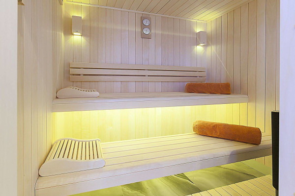 villa in Megève : Rent this ultimate luxury chalet in Mont d'Arbois, walking distance to Megeve. - Photo 9