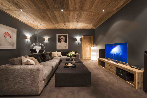villa in Verbier : Rent estate comprised of 2 luxury chalets in Verbier with spa as well as a chalet for staff - Photo 110
