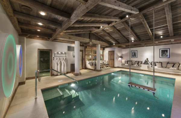 villa in Courchevel : Rent a700 sqm chalet in Courchevel 1850 with a Wonderful Mountain View. - Photo 20
