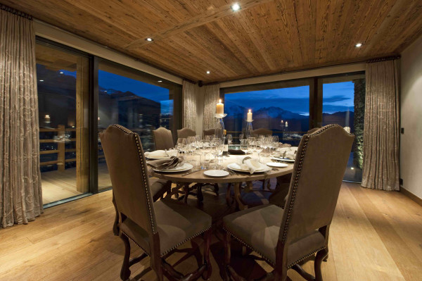 villa in Verbier : Rent estate comprised of 2 luxury chalets in Verbier with spa as well as a chalet for staff - Photo 66