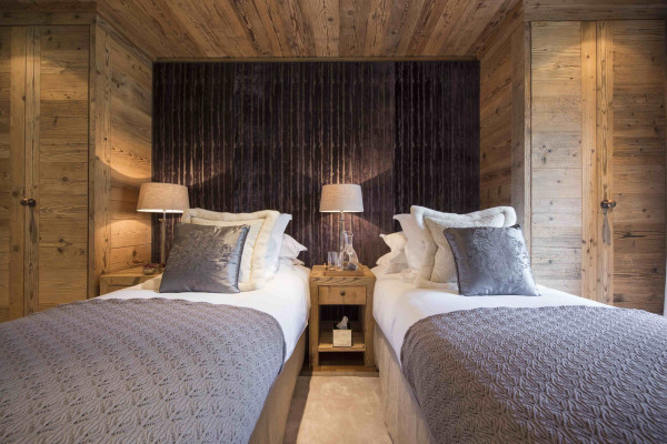 villa in Verbier : Rent estate comprised of 2 luxury chalets in Verbier with spa as well as a chalet for staff - Photo 85