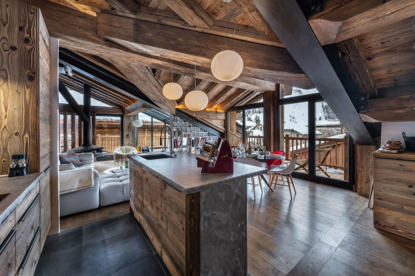 villa in Val-d'Isère : Rent this 5 bedrooms chalet with a perfect location. - Photo 6