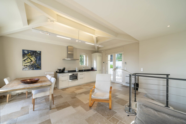 villa in Cap d'Antibes : Amazing sea view for this 6 bedroom villa located at 150m from the beach. - Photo 39