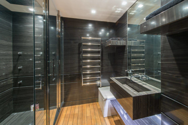 villa in Courchevel : Rent this 8 bedrooms luxury chalet in Nogentil Courchevel 1850 - Photo 13