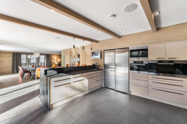 villa in Courchevel : Rent one of the most beautiful chalet in Courchevel Moriond 1650 - Photo 4