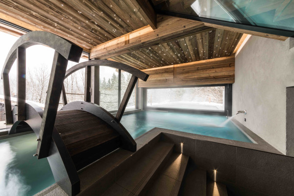 villa in Morzine : Rent an amazing chalet with Indoor-Outdoor swimming pool - Photo 1