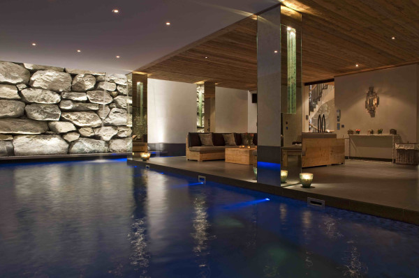 villa in Verbier : Rent estate comprised of 2 luxury chalets in Verbier with spa as well as a chalet for staff - Photo 60