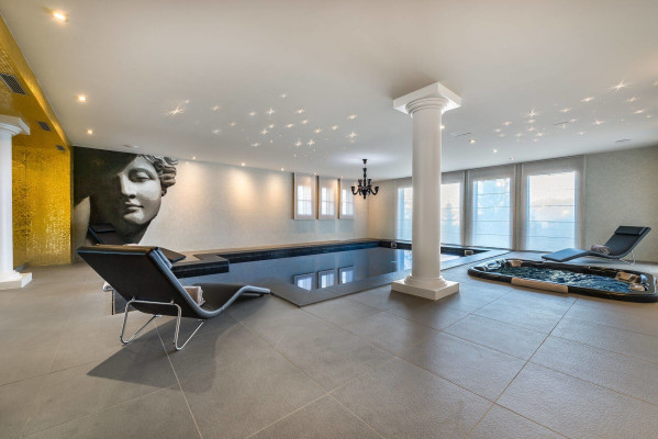 villa in Courchevel : Rent this Ski in/ ski out Chalet in Courchevel 1650 - Photo 20