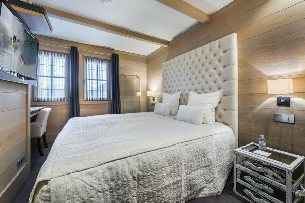 villa in Courchevel : Rent this Ski in/ ski out Chalet in Courchevel 1650 - Photo 13