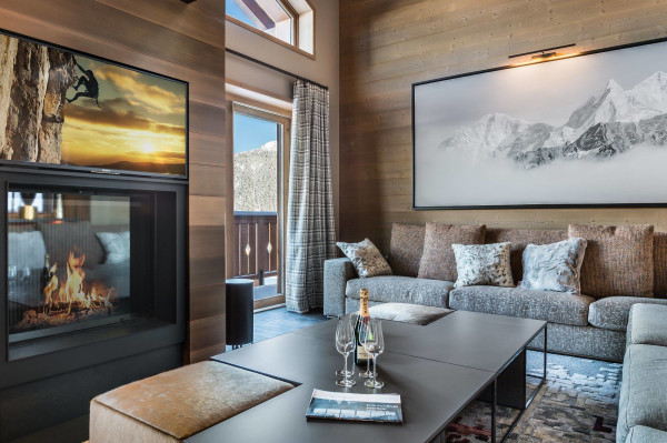 villa in Courchevel : Rent a brand new chalet of 900 sqm located in Courchevel 1850 - Photo 4