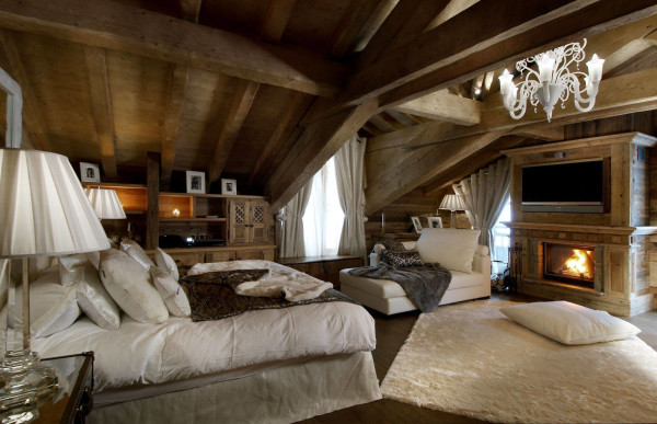 villa in Courchevel : Rent a700 sqm chalet in Courchevel 1850 with a Wonderful Mountain View. - Photo 9