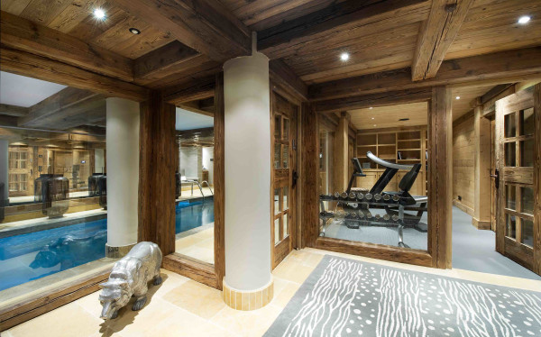 villa in Courchevel : Rent a luxury Chalet in Courchevel 1850, Ski in / Ski out, 7 bedrooms, indoor Swimming pool - Photo 23