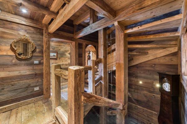villa in Méribel : Rent this authentic chalet in Méribel Village with a lovely spa - Photo 15